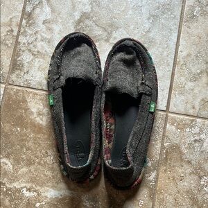 Sanuk Gray Loafers Stylish Flats